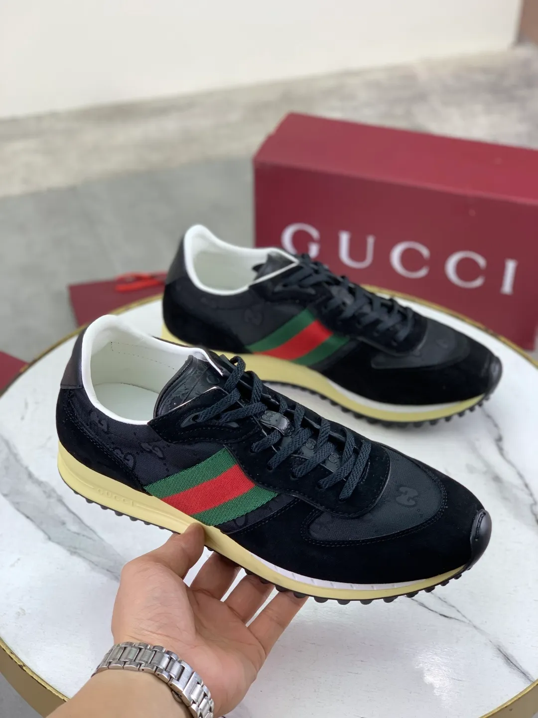 Men's shoes 💰P640 New Gucci Gucci Top version Latest catwalk style Re-Motion series Thick-soled casual sports shoes Original purchase and development ▪️Fabric: Original custom imported first-layer cowhide ▪️Sole: Original molded TPU material ▪️Sole thickness: 3.5CM ▪️Size: Men 39-45 Color: 8️⃣ colors available, boutique packaging